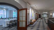 heathman.s.mezzanine.2 at Heathman Hotel