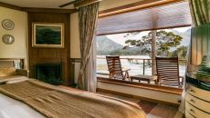 Deluxe Moreno Lake Royal Suite King