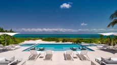 Seaclusion pool beach 18 at Grace Bay Club