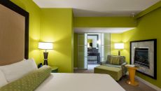 000185 Deluxe Courtyard