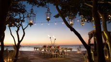  Beach dining  Four  Seasons  Punta  Mita.