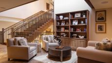 Library at Rusty Parrot Lodge and Spa