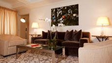 madison suite livingroom