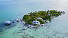 Overhead  Cayo  Espanto  Belize 