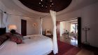 suite bedroom