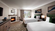 Fairmont Gold Queen Queen at Fairmont Chateau Whistler