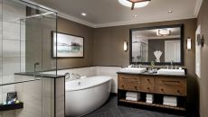 guestroom07 Fairmont Chateau Whistler