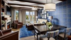 guestroom03 Fairmont Chateau Whistler