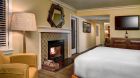 Deluxe  Fireplace  Room 