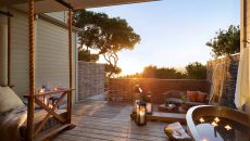 CVR Vineyard Oak Studio Outdoor Tub Carmel Valley Ranch