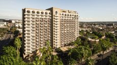  Exterior  Four  Seasons  Los  Angeles  Beverly  Hills.