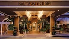  Front entrance  Four  Seasons  Los  Angeles  Beverly  Hills.