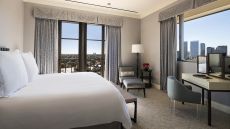  Governor  Suite  Beverly  Whiltshire.