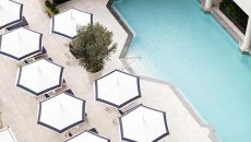 poolabove at Windsor Court