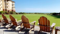 lawn at The Sanctuary at Kiawah Island Golf Resort
