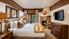 SEL Rm 172 1 LSTH Master Bed V4a 23154 Stein Eriksen Lodge