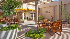  Marketplace  Exterior