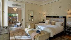 Swan Lake Suite Hotel Bel Air