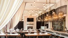 09. Brasserie 701 at Place d'Armes