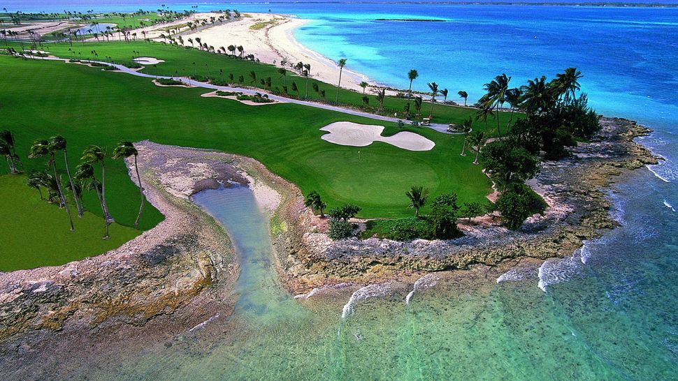 Golf courses in nassau