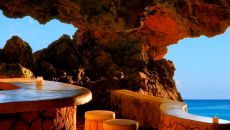 Blackwell Rum Bar at The Caves