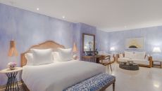 07.Julio courtyard view suite at Hotel Charleston Santa Teresa