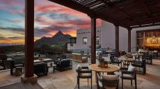  Onyx  Bar  Four  Seasons  Scottsdale  Troon  North.