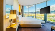 Corner  Suite  Andes  View 