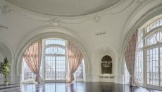 25 Cameo Room 19th Floor at The Bellevue