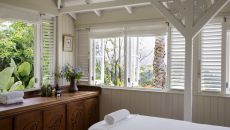 Strawberry Hill SH spa 5545