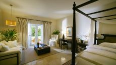 Junior  Suite  Ocean  Front 