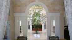 002516  Lobby  Entrance 