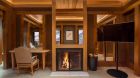 Suite Melezin, fireplace