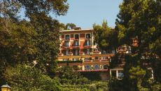 Splendido Facade with a car at Splendido