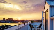 Executive Harbour Terrace The Langham Sydney