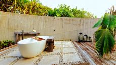Beachfront Retreat Outdoor Bath