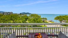 Deluxe Seaview 3 Shangri La The Marina Cairns