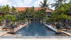Jiwa Spa Pool at Conrad Bali