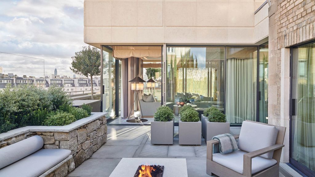 The Berkeley London, best city breaks, top city breaks, city break destinations, luxury boutique hotels, building view, united kingdom 