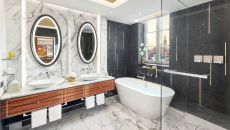 MOMUC PRESIDENTIAL BATHROOM at Mandarin Oriental Munich