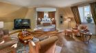 Corner Suite Living Room Mandarin Oriental