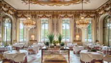 restaurant alain ducasse window view Le Meurice