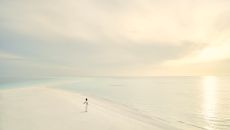 Sandbank Yoga Instructor COMO Cocoa Island