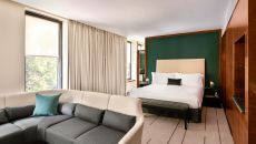 Halkin Room Bedroom with Sitting Area 02 COMO The Halkin