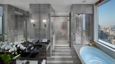  Deluxe  Corner  Bath 