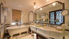 Grand Royal Suite Sarva Shreshtha Bathroom