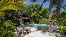 1 B R  Crusoe  Suite with  Pool