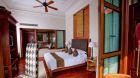 lagoon room interior