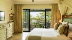 Guest room Deluxe Room Twin Beds 3000x2001 The Royal Livingstone Victoria Falls by Anantara