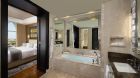 Grand Deluxe Bathroom